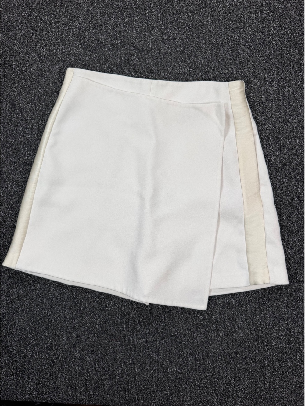 3.1 Phillip Lim White Wrap Style skort skirt Shorts Size 4